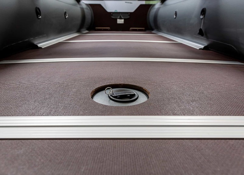 RiverBoats RB 470 Киль