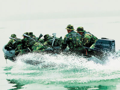 Zodiac Futura commando 470