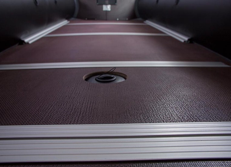 RiverBoats RB 390 Киль